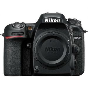 Nikon FOTOAPARAT D7500